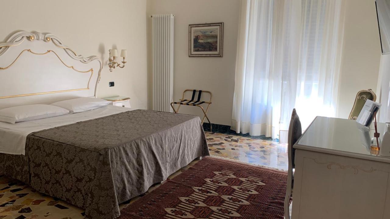 Notti Sull'Adige Hotel Verona Eksteriør billede